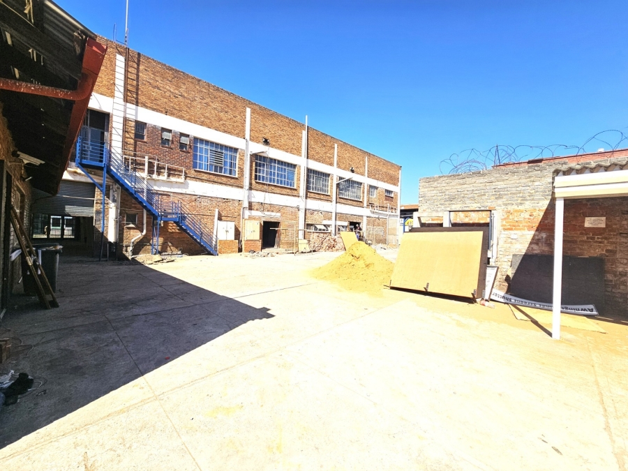 To Let Commercial Property for Rent in Rustenburg Rural North West